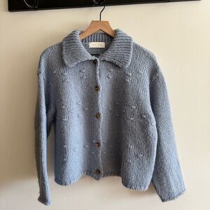 Olive Clothing Blue Collar Sweater/Cardigan